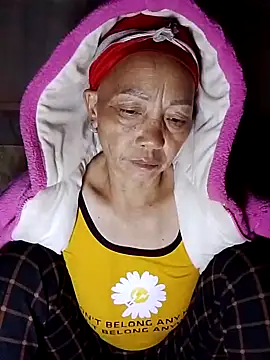 Snapshot of -Xuka-200 chatting on November 2025 11:48:02 PM -Xuka-200 online show from November 2025 11:48:02 PM