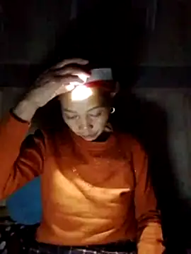 Snapshot of -Xuka-200 chatting on November 2025 11:14:02 AM -Xuka-200 online show from November 2025 11:14:02 AM