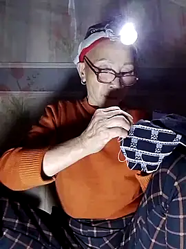 Snapshot of -Xuka-200 chatting on November 2025 12:20:02 PM -Xuka-200 online show from November 2025 12:20:02 PM