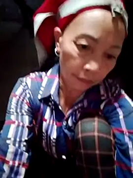 Snapshot of -Xuka-200 chatting on November 2025 01:20:01 AM -Xuka-200 online show from November 2025 01:20:01 AM