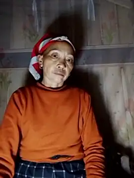 Snapshot of -Xuka-200 chatting on November 2025 12:42:02 PM -Xuka-200 online show from November 2025 12:42:02 PM