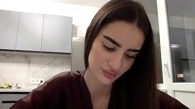 Snapshot of Kavyyr chatting on December 2025 04:06:01 PM Kavyyr online show from December 2025 04:06:01 PM