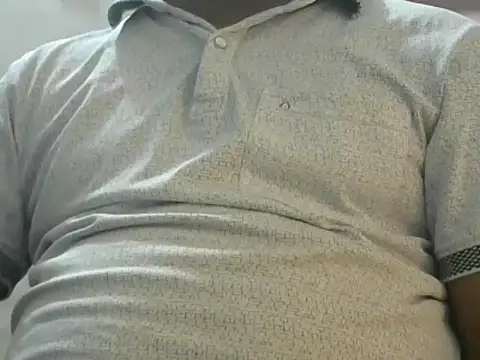 Snapshot of Famit025 chatting on January 2026 05:58:01 AM Famit025 online show from January 2026 05:58:01 AM