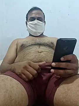 Famit025 online show from April 2026 02:01:05 PM