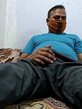 Famit025 online show from March 2026 04:56:01 PM