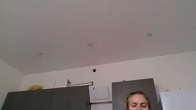 Doravelle online show from December 2025 05:46:01 PM