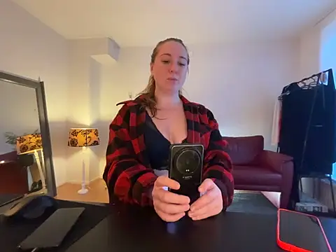 MazySunny online show from November 2025 08:04:02 AM