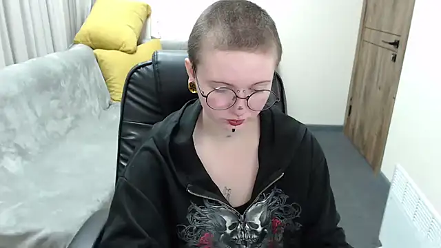 Nika Snow online show from October 2025 08:04:02 AM