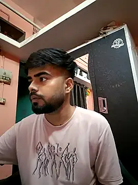 soniriyaa010101 online show from April 2026 09:54:02 PM