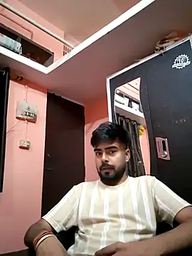 soniriyaa010101 online show from April 2026 10:00:01 AM