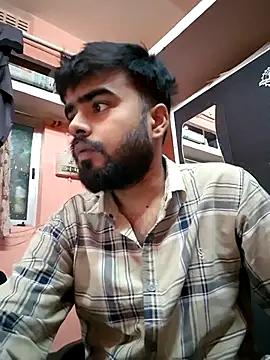 soniriyaa010101 online show from December 2025 12:37:01 PM