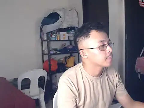 Snapshot of itsyour_Asianboy15 chatting on March 2026 05:22:01 AM itsyour Asianboy15 online show from March 2026 05:22:01 AM