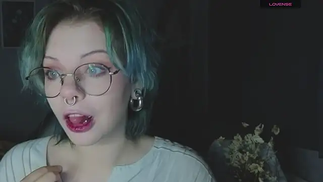 Alice Zev online show from October 2025 09:38:01 PM
