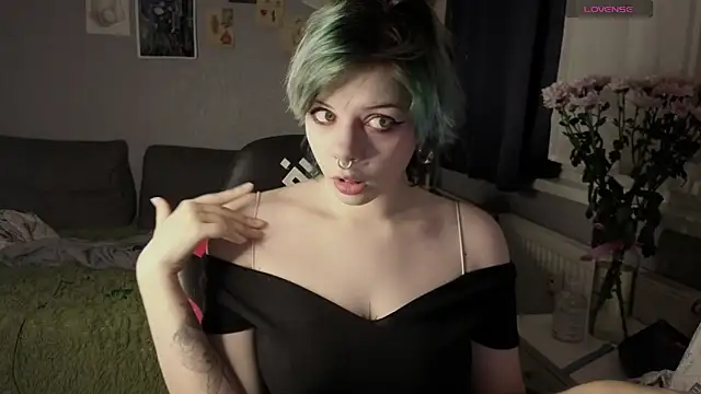 Alice Zev online show from October 2025 10:43:02 PM