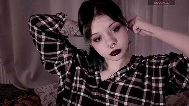 Alice Zev online show from December 2025 10:34:02 PM