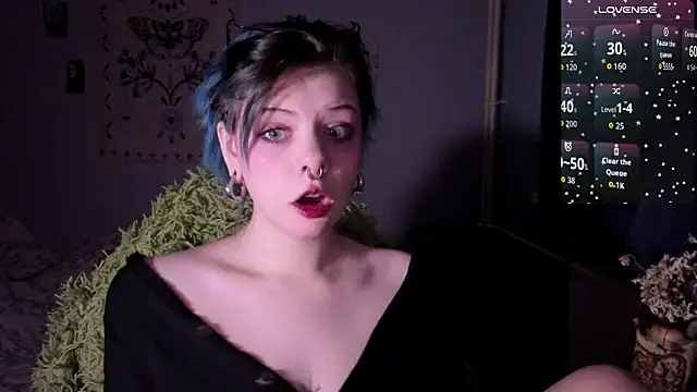 Alice Zev online show from November 2025 09:37:01 PM