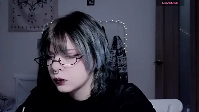 Alice Zev online show from December 2025 06:46:01 PM