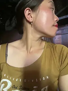 chipp-bong online show from April 2026 07:33:02 AM