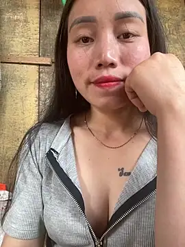 chipp-bong online show from February 2026 03:18:02 AM