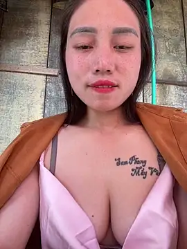 chipp-bong online show from March 2026 02:44:02 AM