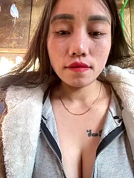 chipp-bong online show from November 2025 01:06:01 AM