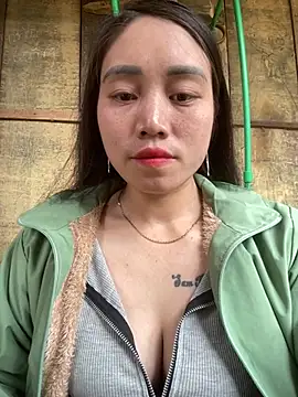 chipp-bong online show from February 2026 04:08:02 AM