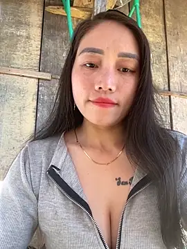 chipp-bong online show from November 2025 02:34:01 AM