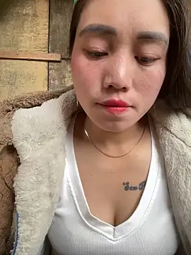 chipp-bong online show from February 2026 01:36:02 AM