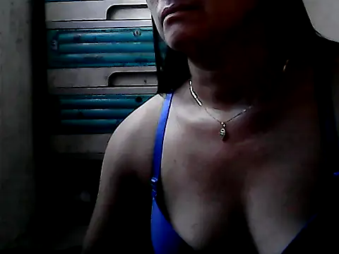 yoursPinayMama1682 online show from October 2025 06:12:02 AM