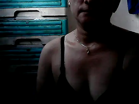 yoursPinayMama1682 online show from October 2025 11:29:02 PM