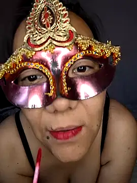 Layd38 online show from May 2026 07:32:02 PM