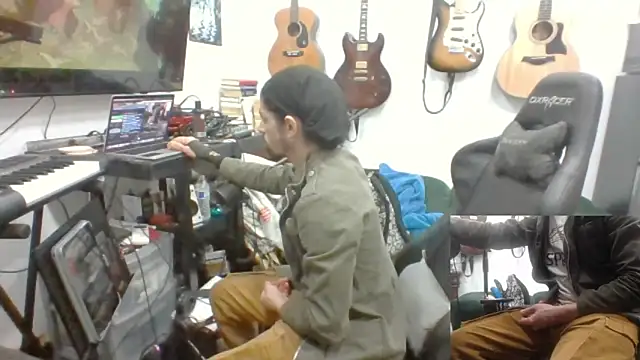 Snapshot of Stringin69 chatting on February 2026 07:15:02 AM Stringin69 online show from February 2026 07:15:02 AM