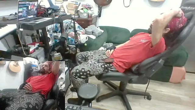 Snapshot of Stringin69 chatting on February 2026 08:25:02 AM Stringin69 online show from February 2026 08:25:02 AM