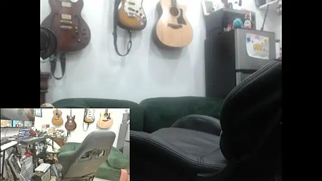 Snapshot of Stringin69 chatting on February 2026 12:09:01 AM Stringin69 online show from February 2026 12:09:01 AM