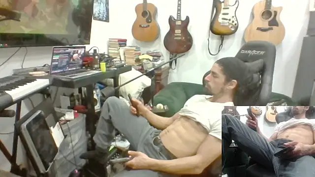 Snapshot of Stringin69 chatting on February 2026 07:37:02 AM Stringin69 online show from February 2026 07:37:02 AM