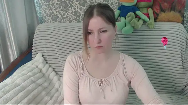LesanaMagic online show from May 2026 02:14:01 PM