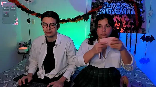 kylietimothee online show from October 2025 01:35:01 PM