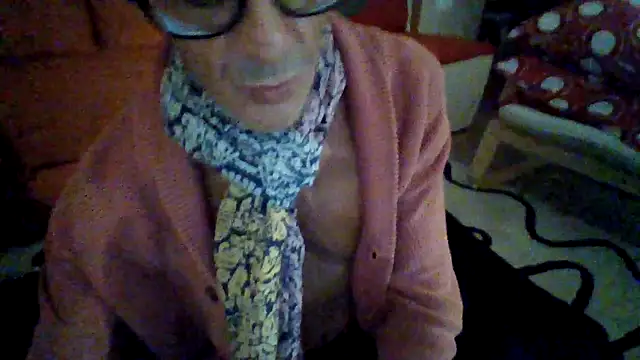 Snapshot of AntonioNice_iml chatting on October 2025 06:43:02 PM AntonioNice iml online show from October 2025 06:43:02 PM