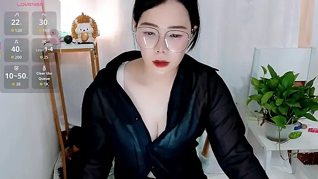Snapshot of Txm123321 chatting on September 2025 10:43:02 AM Txm123321 online show from September 2025 10:43:02 AM