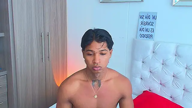 Snapshot of cassian_gold chatting on June 2026 04:23:02 PM cassian gold online show from June 2026 04:23:02 PM