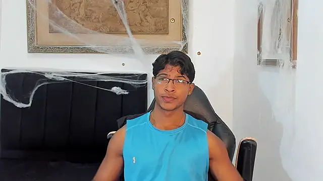 cassian gold online show from October 2025 07:00:02 PM