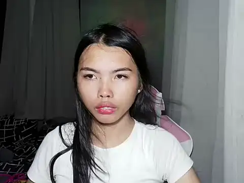 Snapshot of cutie_milker chatting on April 2026 02:29:02 PM cutie milker online show from April 2026 02:29:02 PM