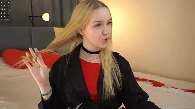 KrishnaSimmons online show from November 2025 08:25:01 PM