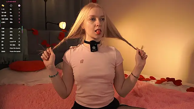 KrishnaSimmons online show from November 2025 07:51:01 PM