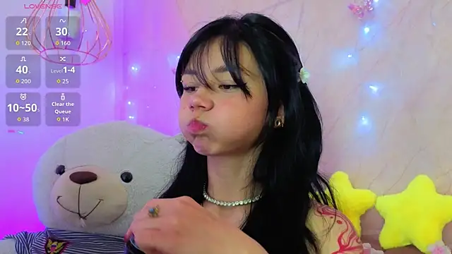 april bennett online show from April 2026 01:13:01 PM