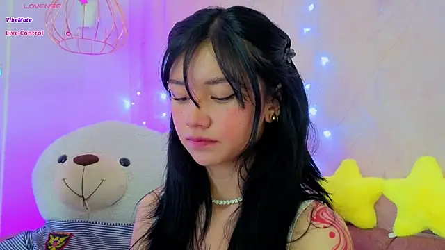 april bennett online show from March 2026 01:01:01 PM