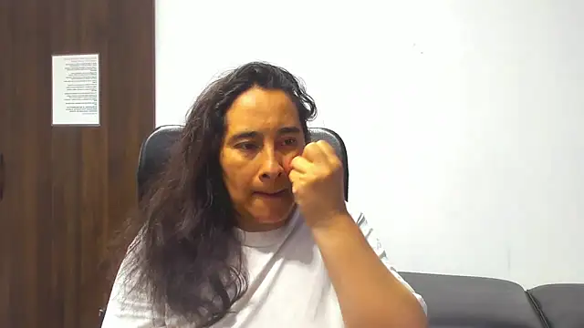 LeilaSmith  online show from March 2026 11:22:01 AM