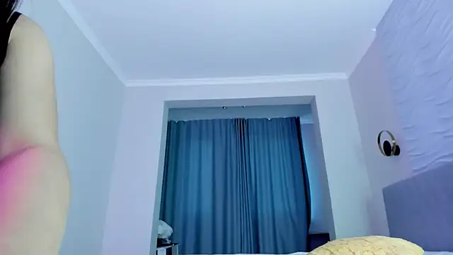 yanyaan online show from September 2025 01:22:02 AM