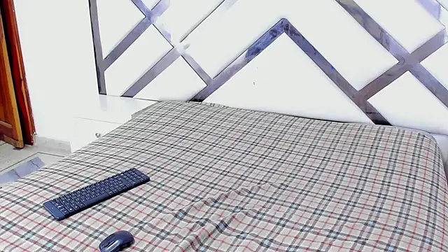 kingmaverickx online show from November 2025 04:45:02 AM