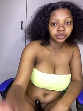 Snapshot of MilfBoobsxx chatting on July 2026 02:00:02 AM MilfBoobsxx online show from July 2026 02:00:02 AM